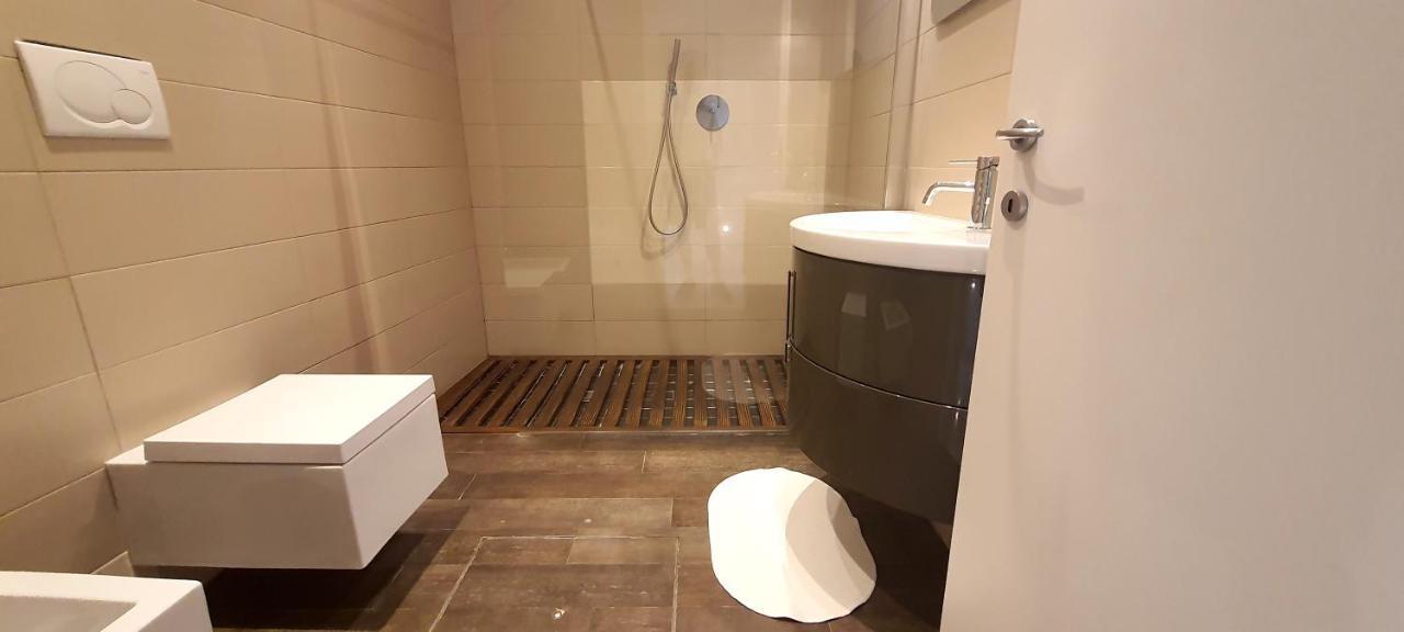 Elisabeth Waterfront Apartment Venecia Exterior foto