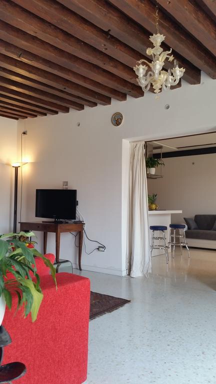 Elisabeth Waterfront Apartment Venecia Exterior foto