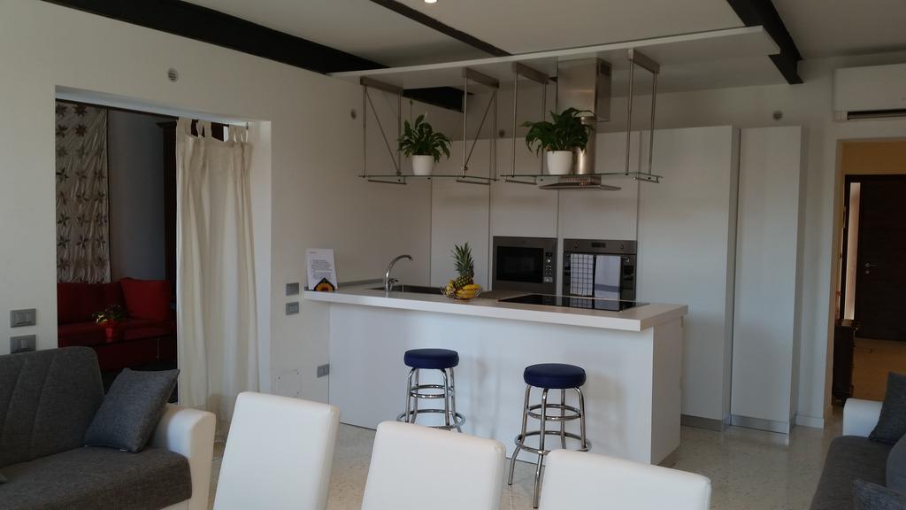 Elisabeth Waterfront Apartment Venecia Exterior foto