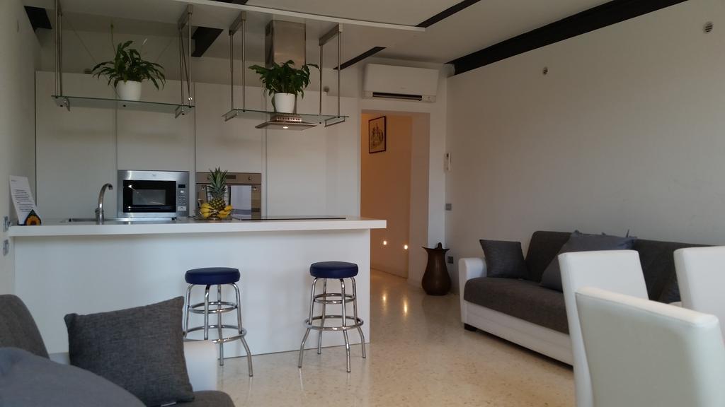 Elisabeth Waterfront Apartment Venecia Exterior foto