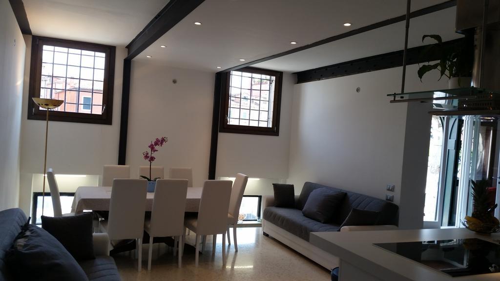 Elisabeth Waterfront Apartment Venecia Exterior foto